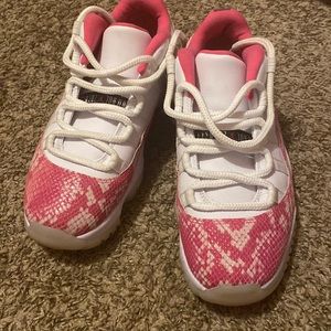 Wmns Air Jordan 11 Retro Low ‘Pink Snakeskin’